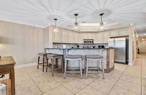 Orange Beach Condo | New to the Rental Market, Newly Owner, Lazy river and Slide!