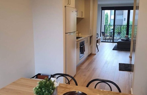 Phillip Apartment | New to VRBO: Family Friendly 2BR Townhouse 5mins to Hospital