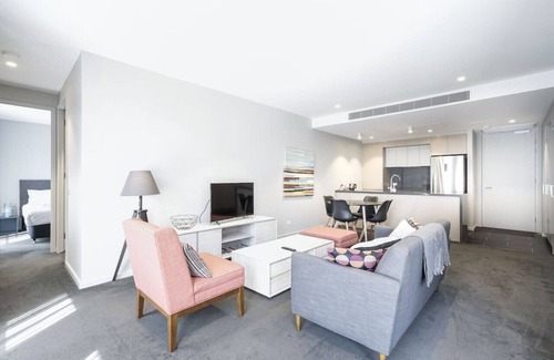 Kingston Apartment | New to VRBO: Kingston Foreshore Island - Waterfront luxury