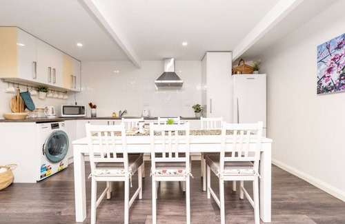 Garran House | New to VRBO: Peaceful Home near Canberra Hospital