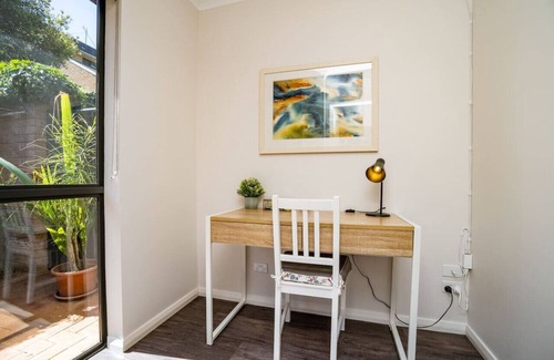 Garran House | New to VRBO: Peaceful Home near Canberra Hospital
