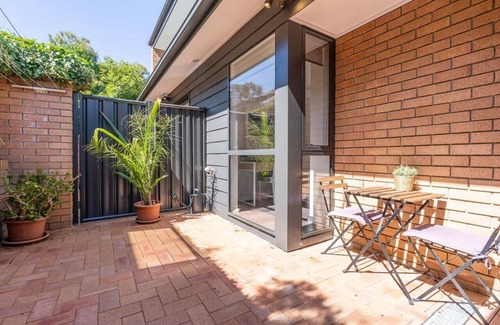 Garran House | New to VRBO: Peaceful Home near Canberra Hospital