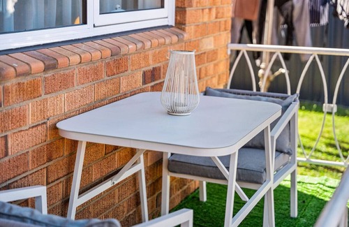 Downer Apartment | NEW TO VRBO: Stylish and Peaceful Retreat Near Dickson