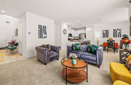 Chino Condo | New Townhouse/3BD/2.5BA