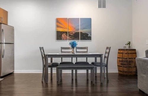 Traverse City Condo | *NEW* Up North Getaway Condo On TART Trail!