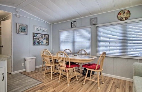 Ocean Pines House | NEW! Updated 3 Bed/1 Bath White Horse Park House: Walk to Water