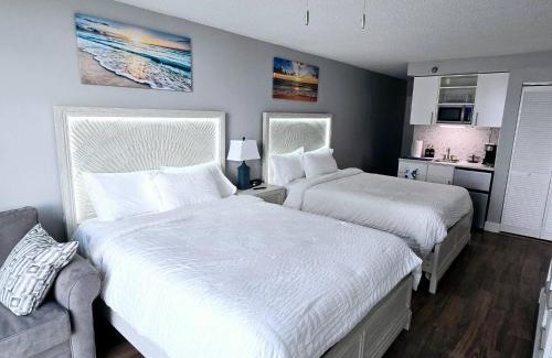 Daytona Beach Apartment | New updated Daytona Oceanview w/kitchenette, pool