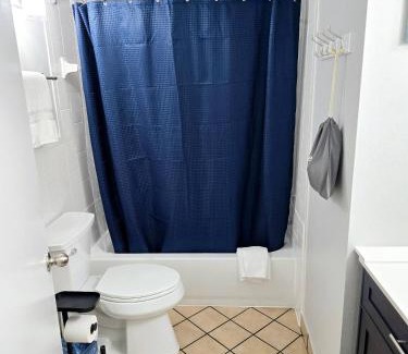 Daytona Beach Apartment | New updated Daytona Oceanview w/kitchenette, pool