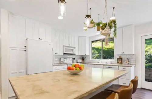 Julian House | *NEW! Updated gem, 5 min from downtown Julian!