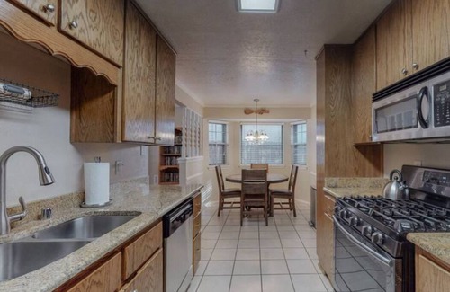 Northeast Heights House | NEW Updated, Private 3/2 Home(King)Near Balloon Fiesta Park, Quiet Neighborhood!