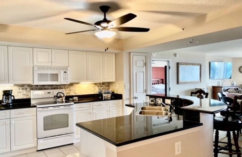 North Myrtle Beach Condo | New Updated Luxury Resort Condo -1750 sf Waterfront - N. Myrtle Beach - 7th Fl
