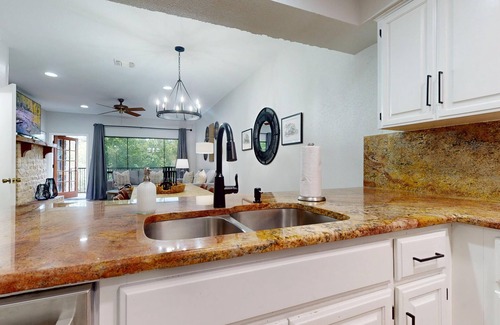 New Braunfels Condo | NEW* Upgraded waterfront Comal River Condo C203 : Free Tubes with Rental!
