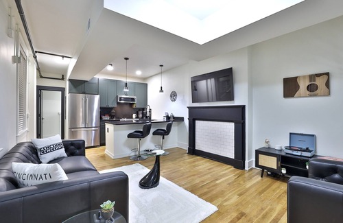 Over-the-Rhine Condo | NEW~UrbanMiNimalist~ Condo: OTR + Parking