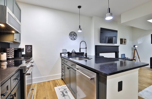 Over-the-Rhine Condo | NEW~UrbanMiNimalist~ Condo: OTR + Parking