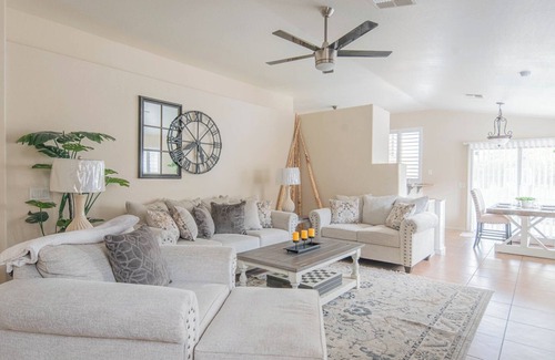 Rogers Ranch House | New Vacation Home | Location | Views | Pool Games