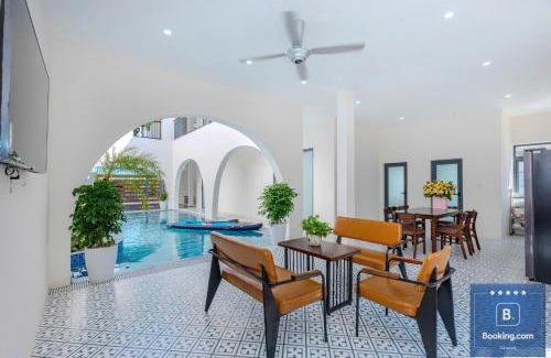 Thang Tam Villa | New Villa 160 - Đi Bộ Ra Biển - Free Bida - Loa Karaoke