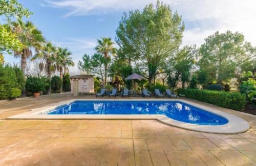 Lloseta Ski Chalet | NEW! Villa Cas Padrins By BeBreeze for 7 with Pool and Mountain Views - Els Niguls