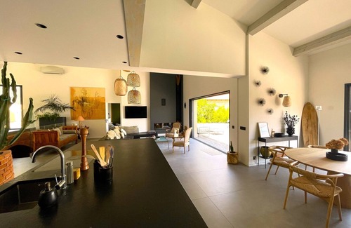 Gorbio House | NEW: villa 'La Gorbianne': 4bed, 10pers, swimming pool, pétanque, billiards, garden