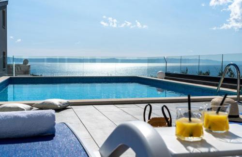 Makarska Villa | NEW! Villa Lea 5-bedroom villa with private pool and amazing views of city and sea