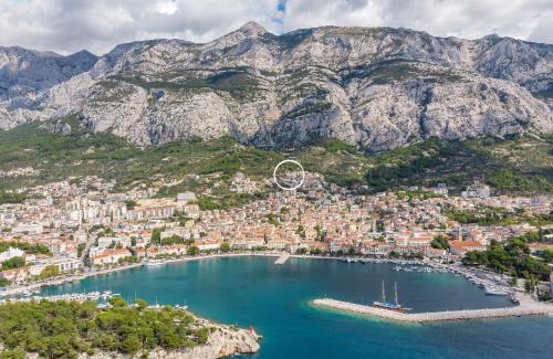 Makarska Villa | NEW! Villa Lea 5-bedroom villa with private pool and amazing views of city and sea