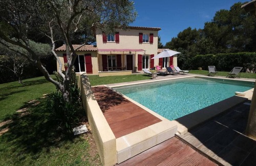 Cornillon-Confoux House | New " Villa Nova "