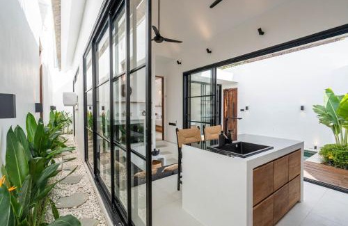Kediri Villa | NEW! Villa Sasi - 1BR Villa in Kedungu
