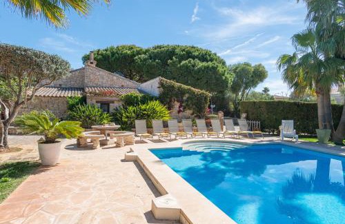 Portocolom Villa | New! Villa Ses Rodes, Pool, Wifi, Bbq, Jacuzzi, Air-Conditioning 2025