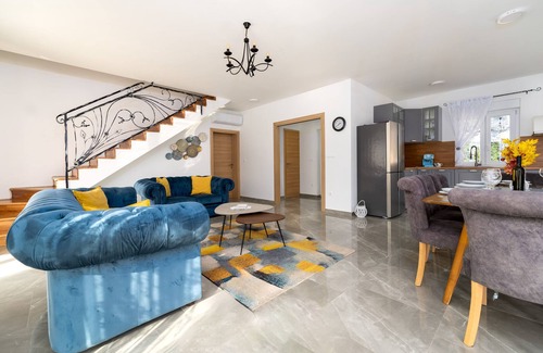 Pinezici Villa | New villa with pool, beach - TRAVELER Reisebüro Krk - ID 2400