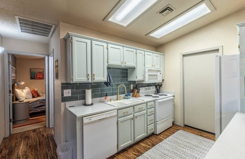 Lake Havasu City House | NEW~Walk to Lake~Private Pool~Boat Parking~Close to Launch Ramp~Pets~King Bed~EV