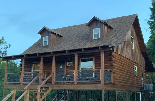 Glenwood Cabin | NEW WATERFRONT RUSTIC RIVER CABIN!