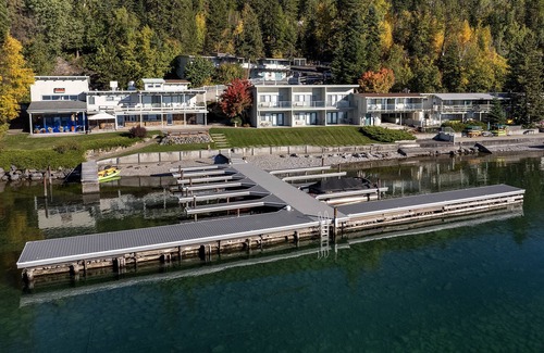 Polson Condo | New! Waterfront Studio near Glacier!