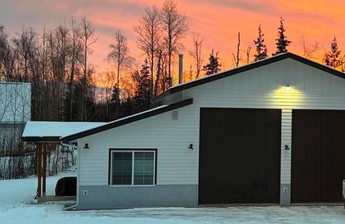 Wasilla House | NEW & welcoming guesthouse in family-friendly neighborhood close to town