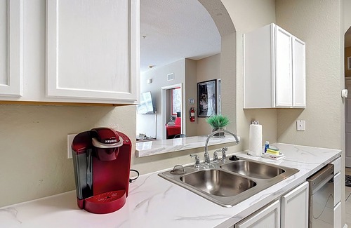 Windsor Hills Condo | New! Windsor Hills Galaxy's Edge Home, 2mi to Disney!