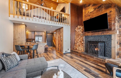 Bigfork House | NEW Winter Rates! Amazing Views and Skiing!