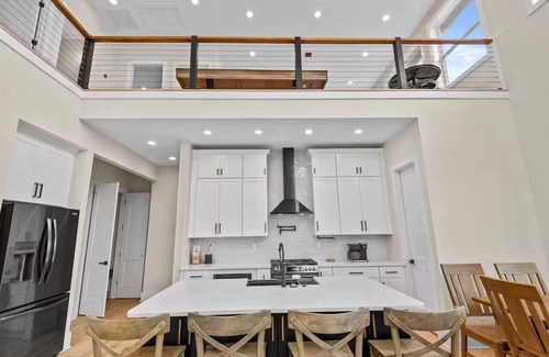 Edens Gate House | NEW with VIEWS Modern 4BR w Hot Tub, Fire Pit, Game Room, Near New River!