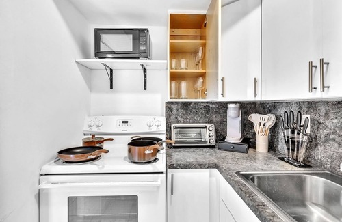 Northeast Miami Apartment | New Year and Holiday Charming Miami Riverfront!