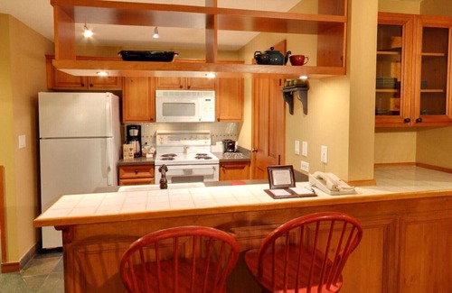 Blackcomb Condo | New Year Ski Vacation in Whistler B.C.