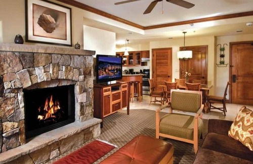 Peak 9 Resort | -New Year Ski Week, 2BR/2BA, Valdoro Mountain Lodge, Breckenridge, Colorado