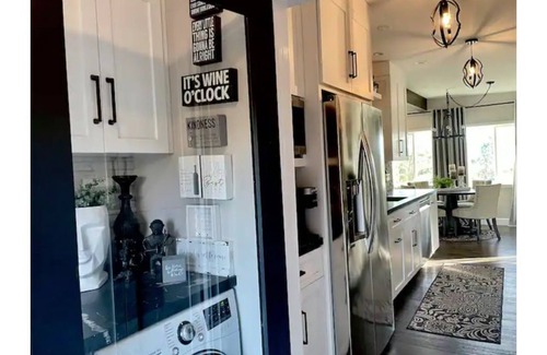 Lakeport House | new zen retreat 360 lake/mtn views downtown
