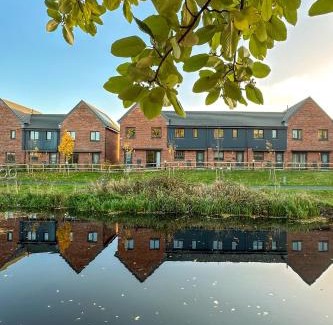 Clydebank House | Newbuild Riverview 3BDR House near Glasgow