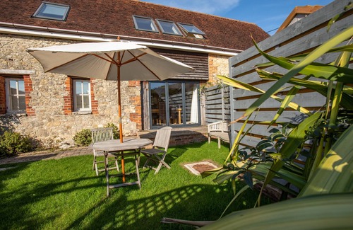 Yarmouth House | Newclose Farm - The Old Barn