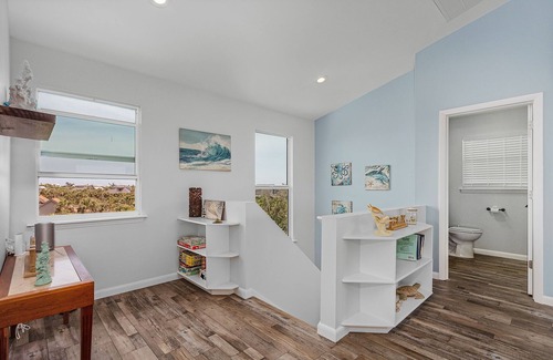 Jose's Hideaway House | Newer construction designed to bring the outside in, short walk to the beach