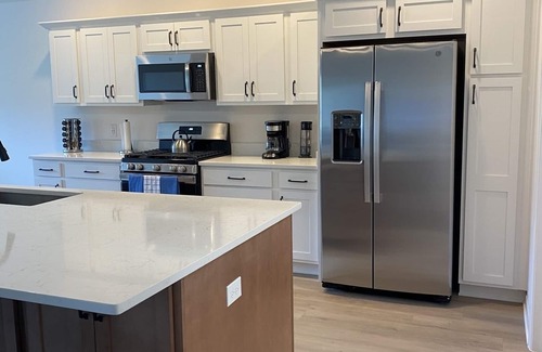 The Villages House | Newer home in the Village of Richmond - 3 Bed, 2 1/2 + Bath- Golf Cart included