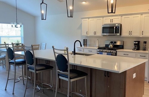 The Villages House | Newer home in the Village of Richmond - 3 Bed, 2 1/2 + Bath- Golf Cart included