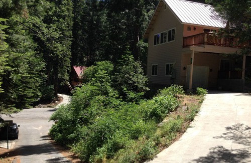 Yosemite West House | *NEWER Yosemite Inverness House* with Central Air and Heat Inside Yosemite Park