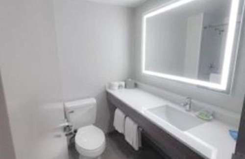 Federal Way House | Newest extended stay all-suite hotel!