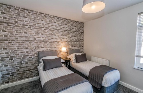 Cannock Bed & Breakfast | Newhall Lodge