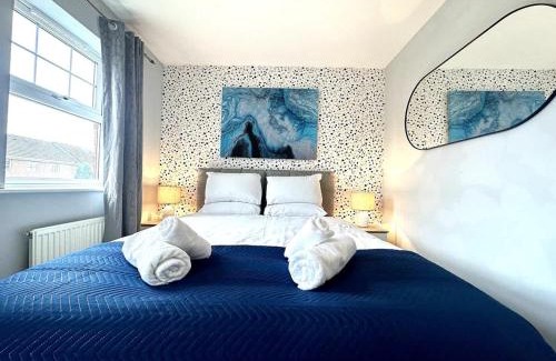 Stockton-on-Tees House | Newham House by Blue Skies Stays