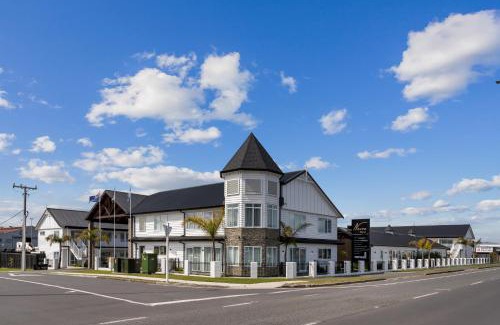Kawaha Point Hotel | Newina Rotorua