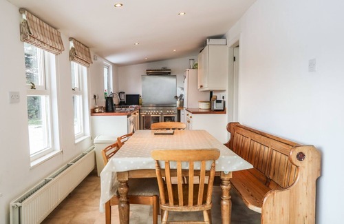 Archiestown Cottage | NEWLANDS, pet friendly, with open fire in Archiestown